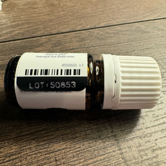 Young Living Spearmint Essential Oil 5 ml - Picture 2 of 2